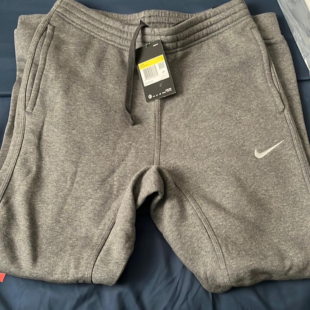Brand New Dark Grey Nike Sweatpant Joggers sz Small